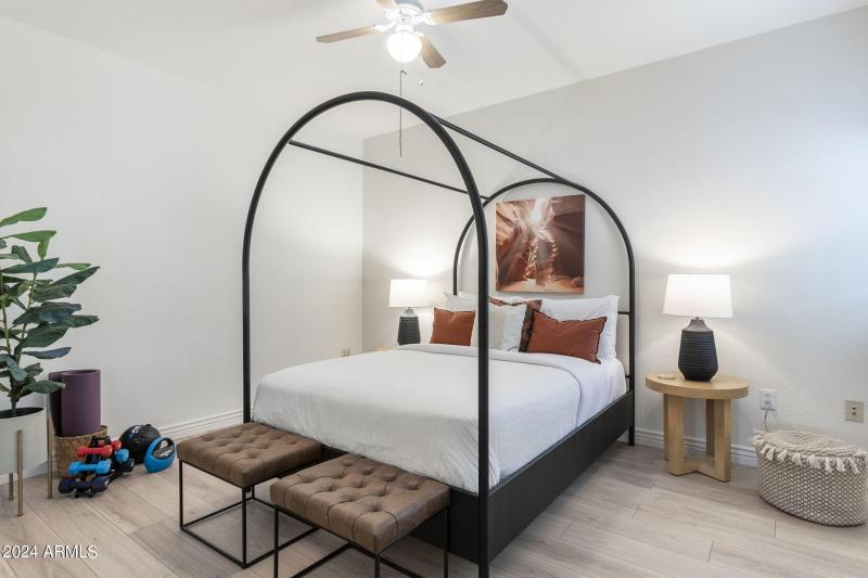 28-web-or-mls-16801-n-94th-st-2015