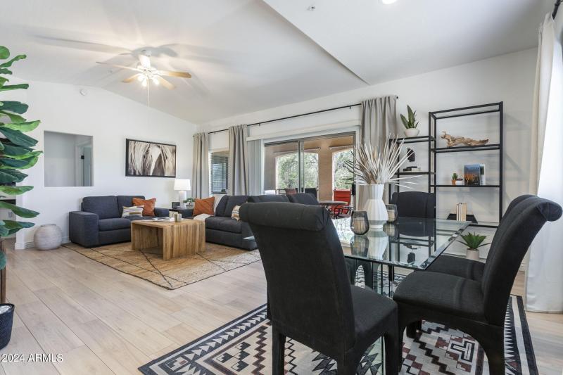 9-web-or-mls-16801-n-94th-st-2015