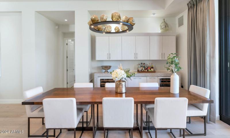 2 Biltmore Estates Dr-large-020-026-2 Bi