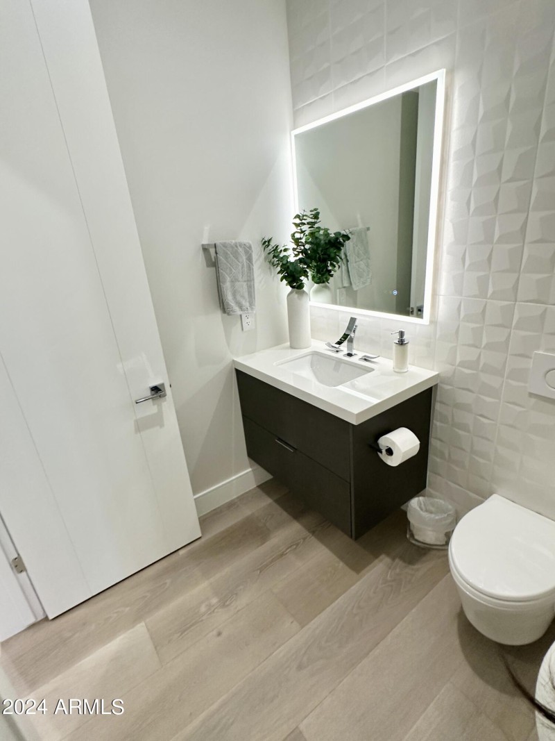 Powder room