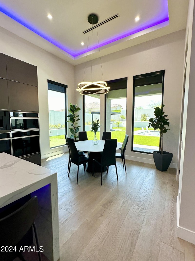 Breakfast area
