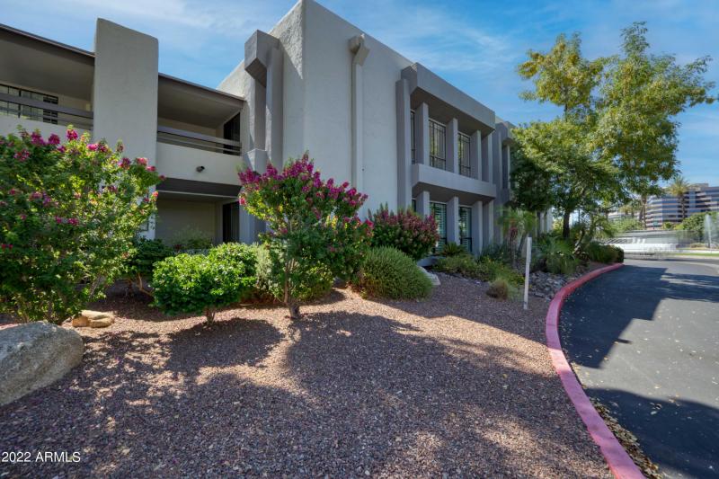 5201 N 24TH St #102 - 095238