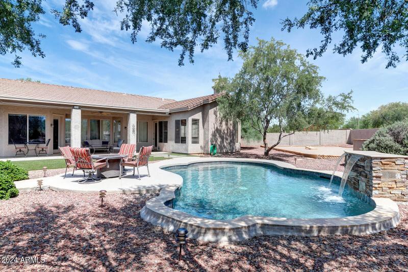 05_4343_East_Mossman_Drive__38_mls