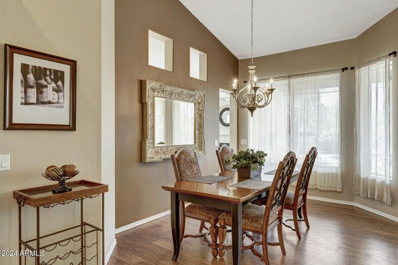 13_4343_East_Mossman_Drive__04_mls