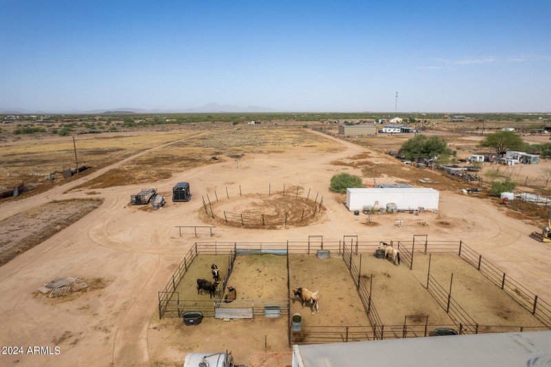 Corral 2