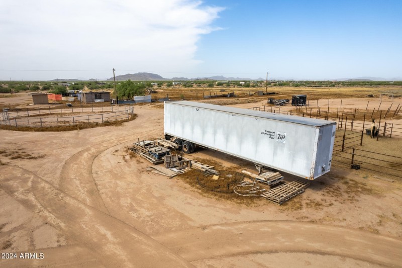 Trailer & Corrals