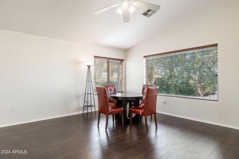 22-web-or-mls-7515-e-laguna-azul-ave