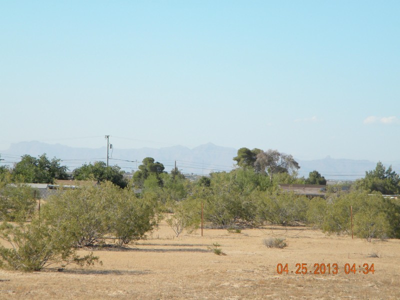 North close up view of superstition moun