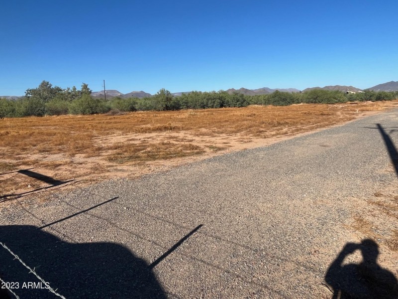 paved driveway off 3rd ST