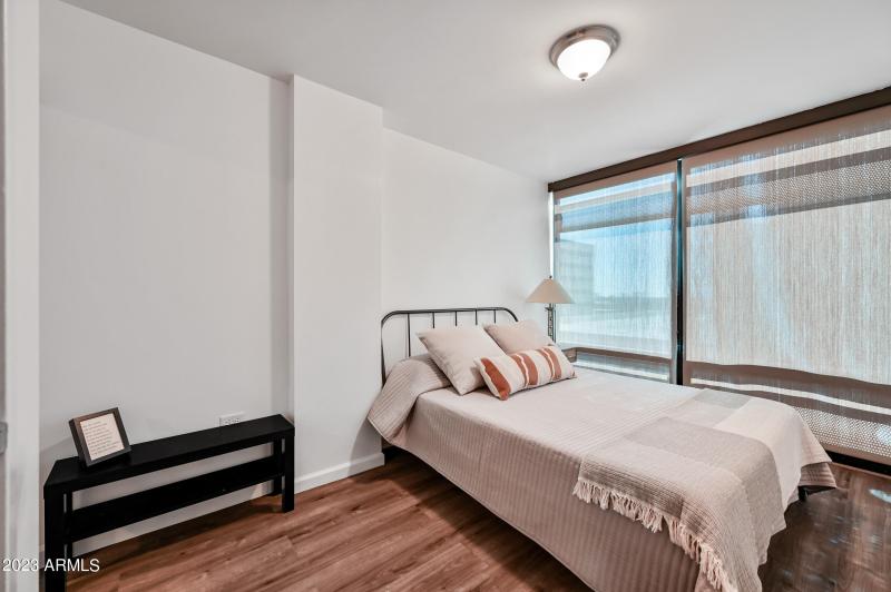 ocupix-4808N24S727-17