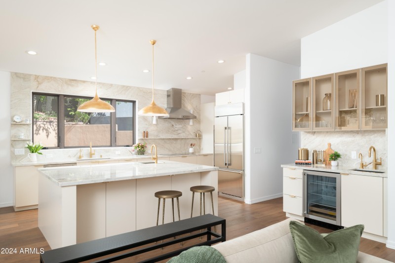 Quartzite On Counters & Backsplash