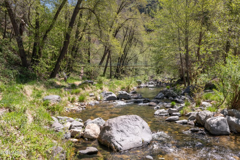 Walk To Oak Creek