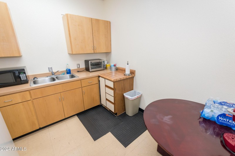 4655 N Commerce Dr # A 07-09-2024 (17)