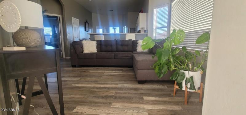 3731 CR entrance area