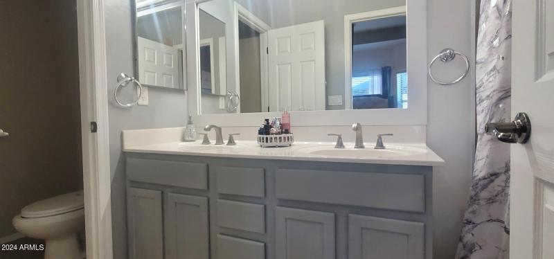 3731 CR master bathroom vanity 2