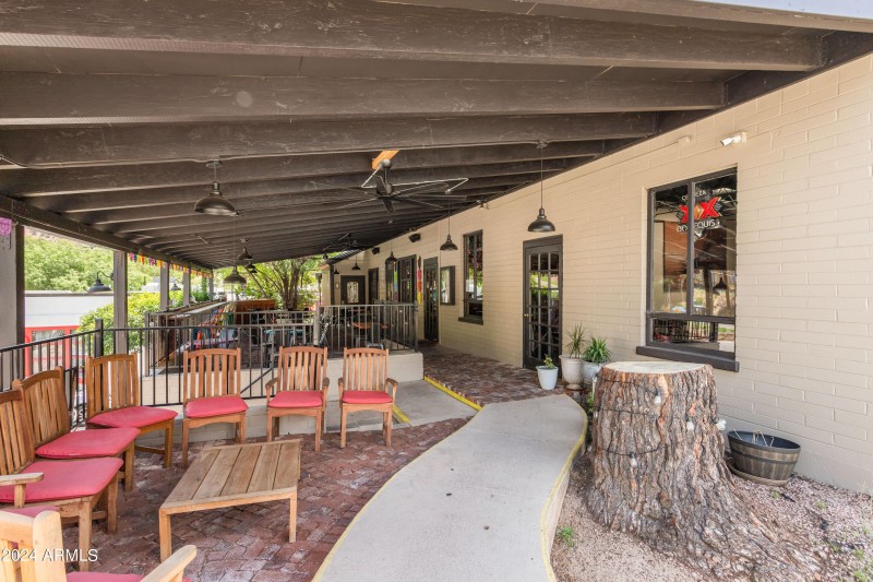 Outdoor Seating area