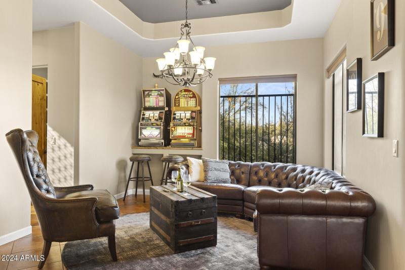 08_11362_E_Dale_Ln__008_mls