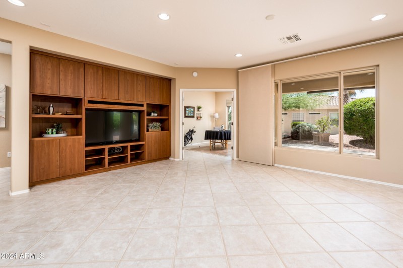 Built-in Media Center