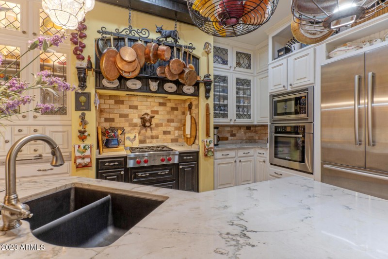 Kitchen appliances