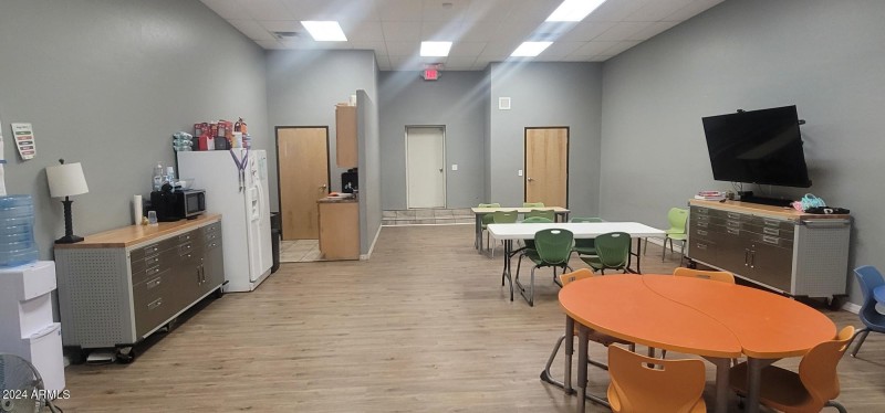 1019 F Av comp area