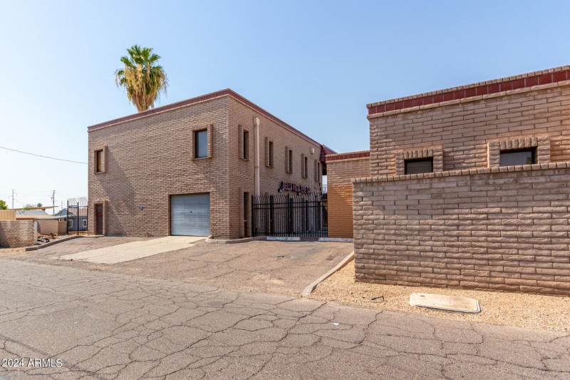 0004-04 - 59th 7122 UNIT 102 & 201