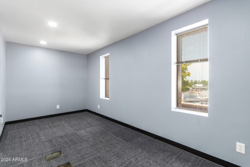 0013-13 - 59th 7122 UNIT 102 & 201