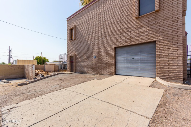 0038-38 - 59th 7122 UNIT 102 & 201