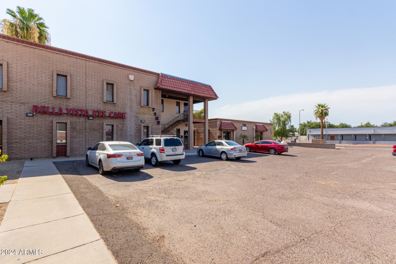 0042-42 - 59th 7122 UNIT 102 & 201