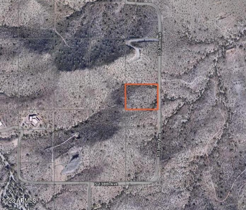 Area view with nearby homes