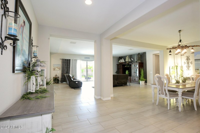 Dining to Family room