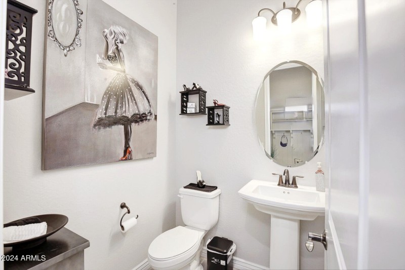 Powder room