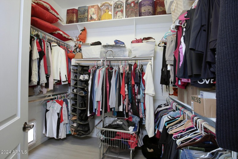 Walk in closet