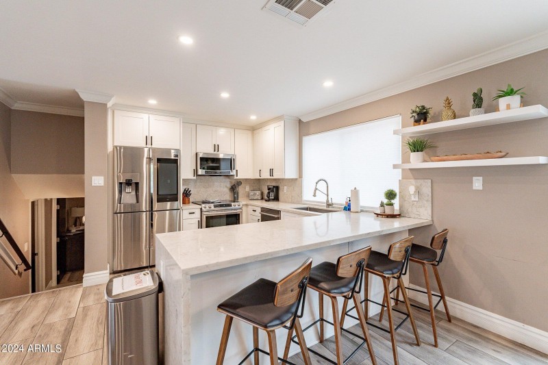 KITCHEN AREA