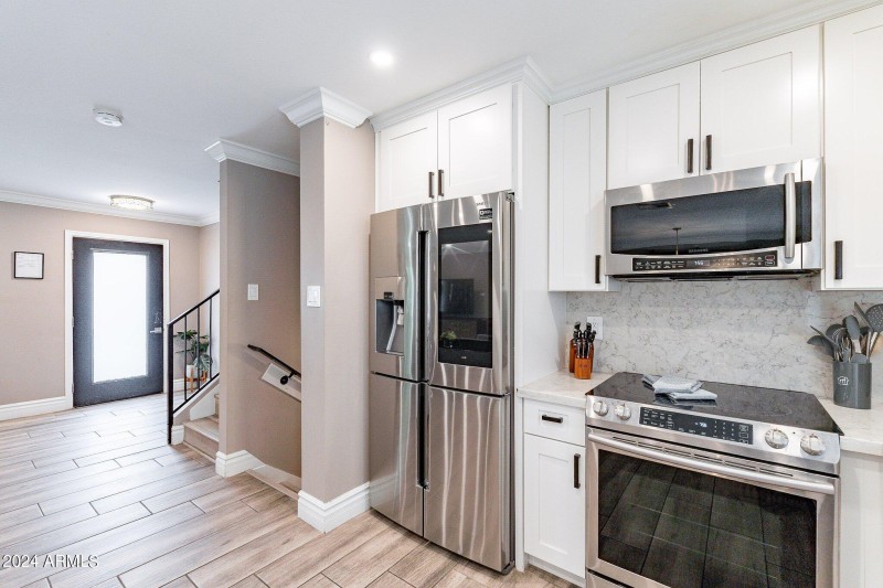 KITCHEN AREA