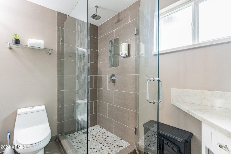 GUEST HOUSE BATH