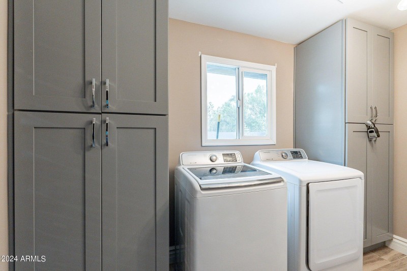 LAUNDRY AREA