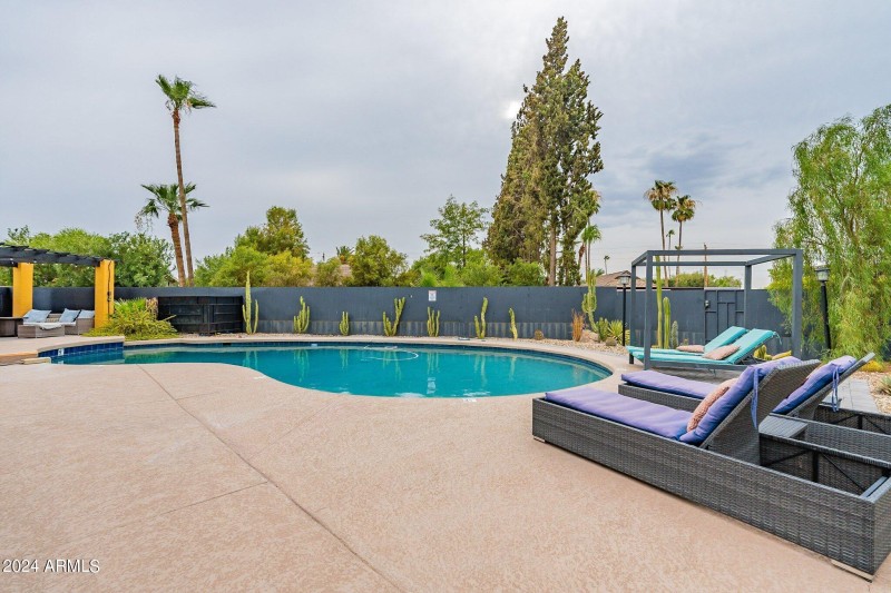 POOL VIEW
