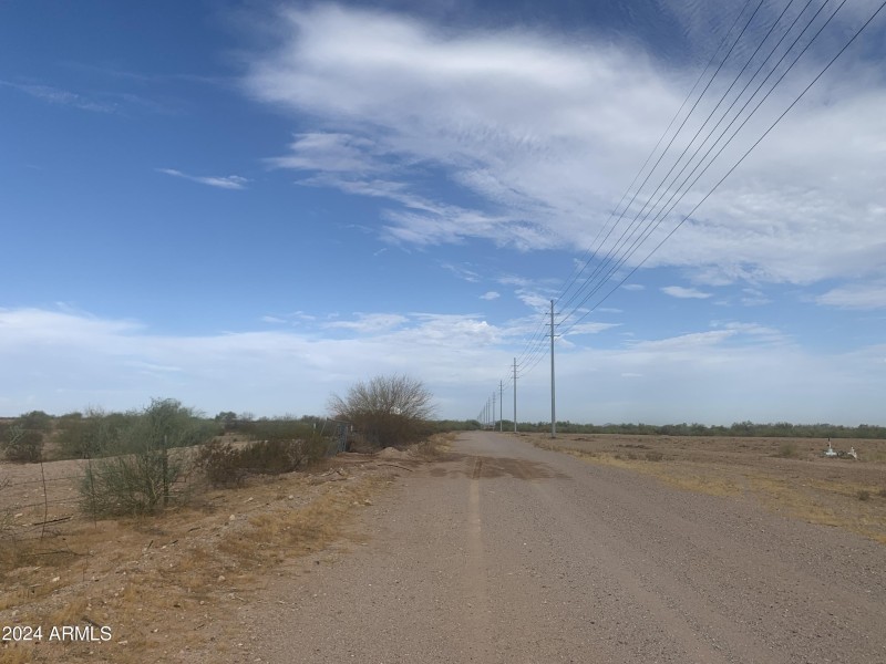 Looking west on Thayer Rd