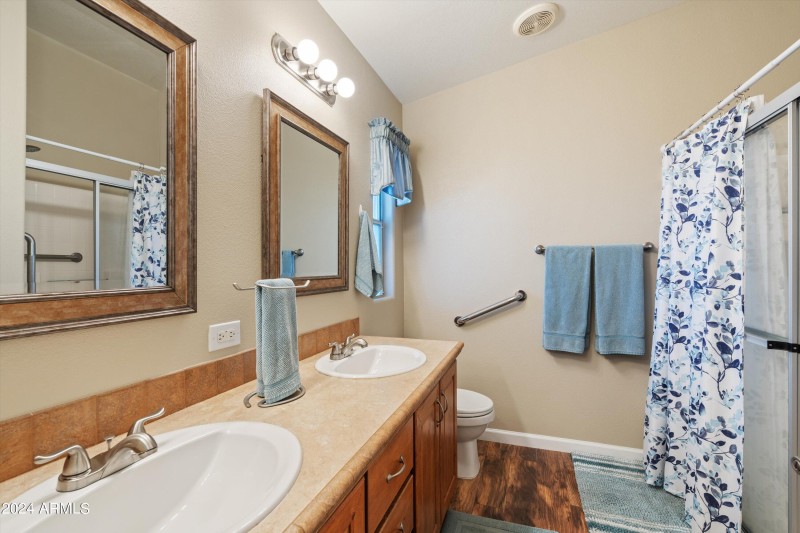 19-Master Bathroom