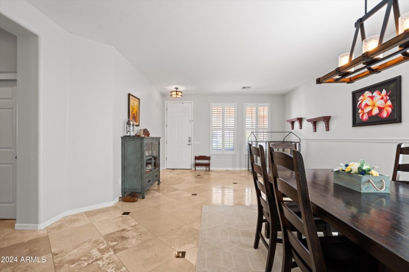 08-Dining Area