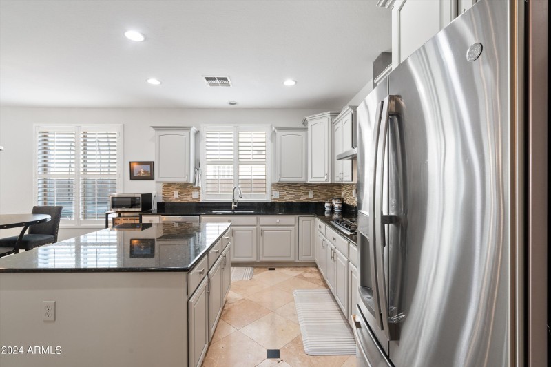 11-Kitchen