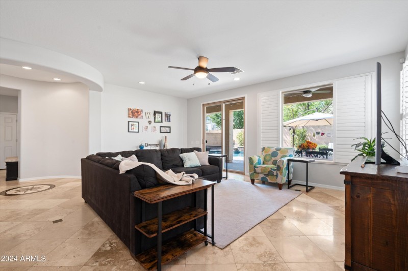 16-Main Living Area