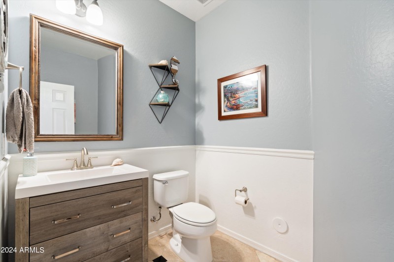 29-Guest Bathroom