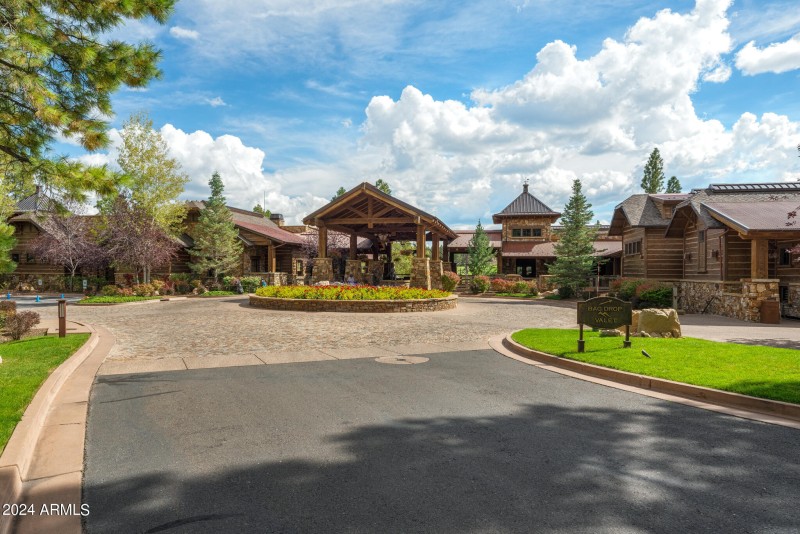 Clubhouse 2