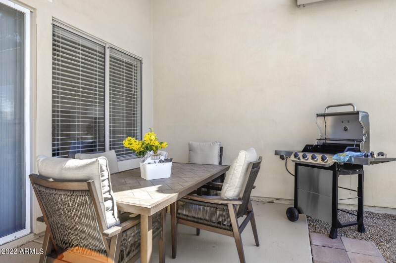 Al fresco dining & BBQ