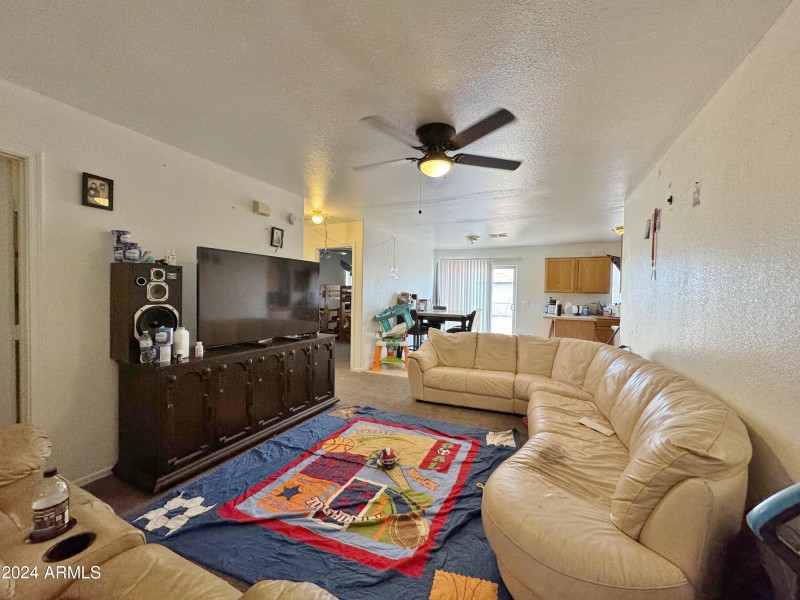 Living room & dining