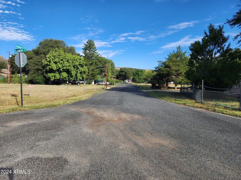 Quiet Neighborhood