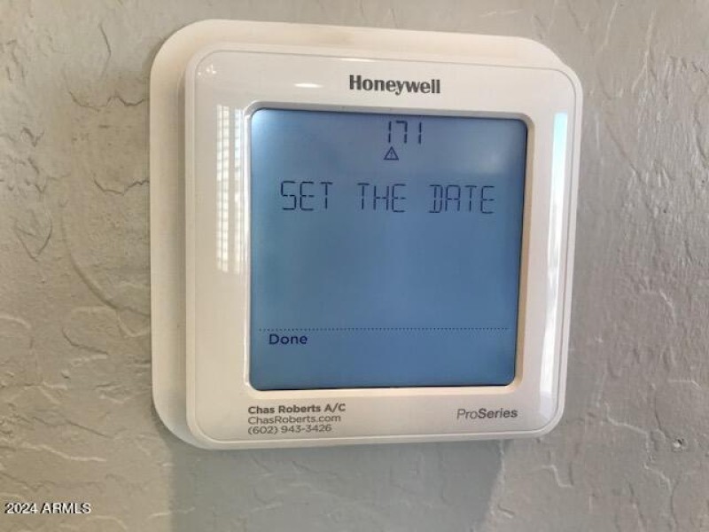EstreWi-Fi Programmable Thermostat