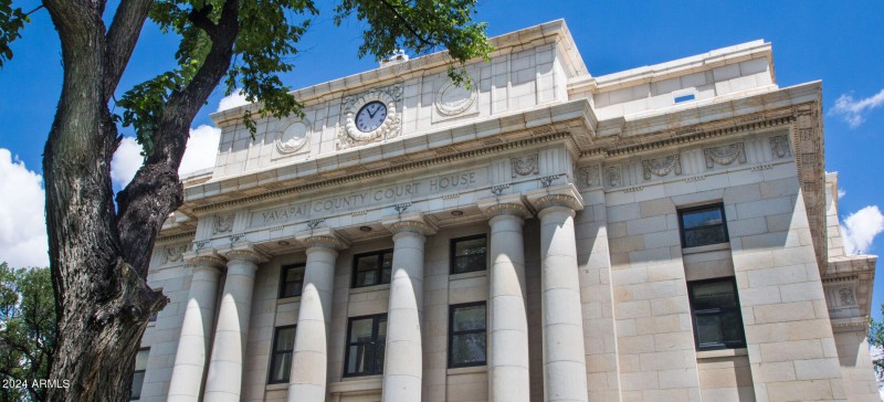 ICONIC COURTHOUSE