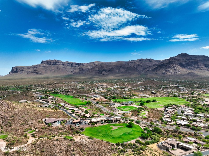 Famous Superstition Mtn views